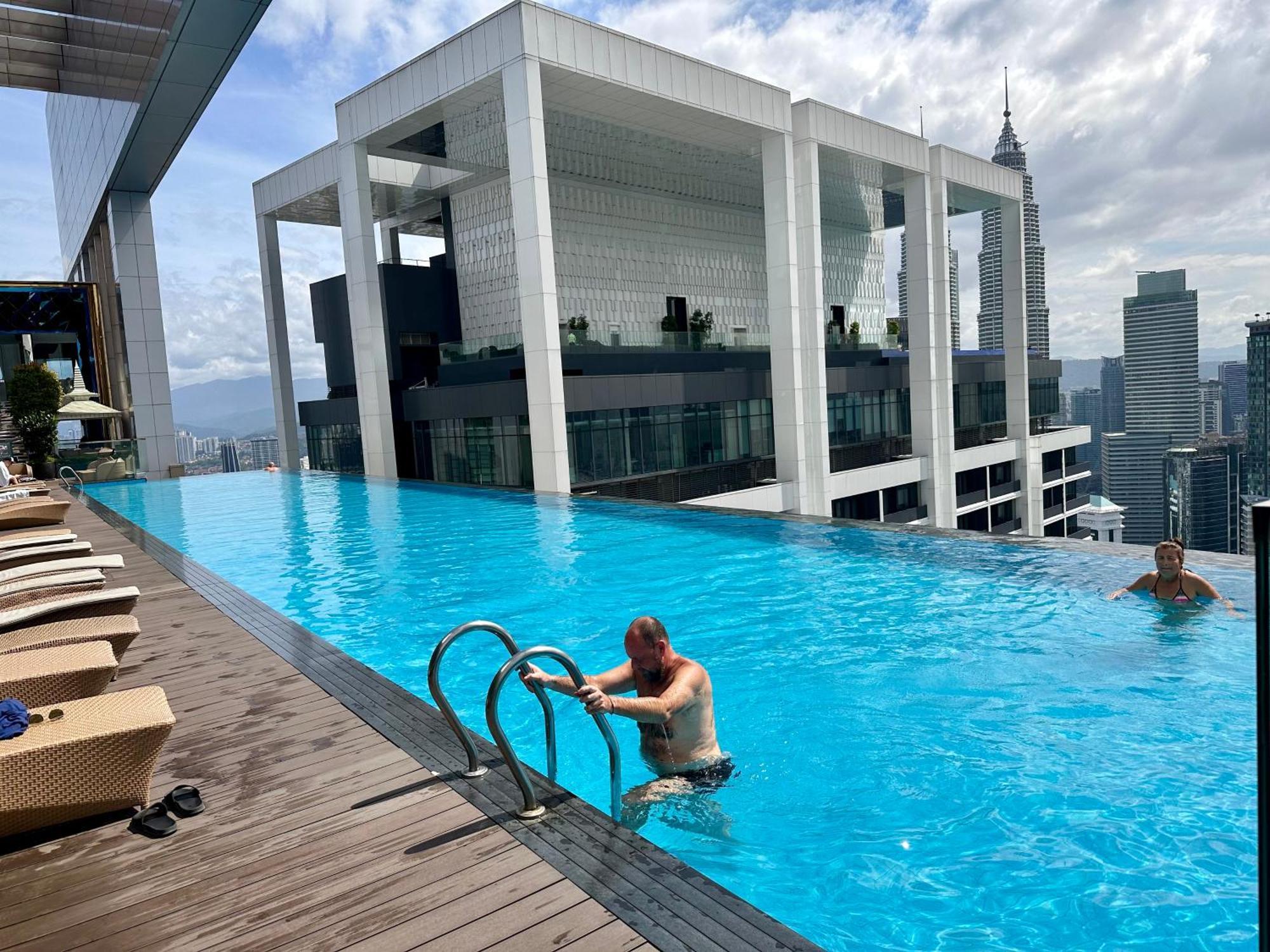 The Platinum Kuala Lumpur By Crown Suites ภายนอก รูปภาพ